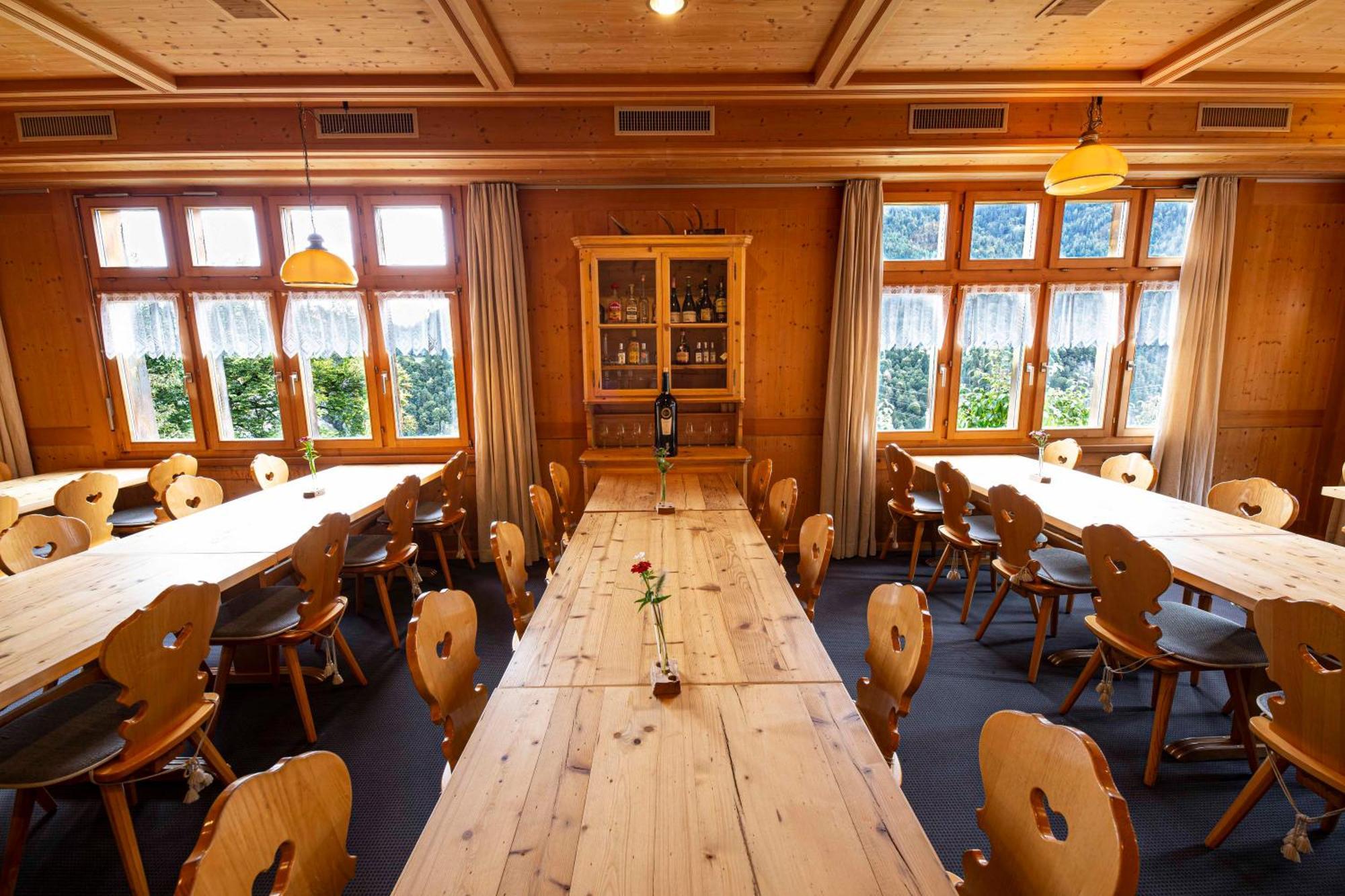 Gasthaus Roessli Versam Eksteriør billede