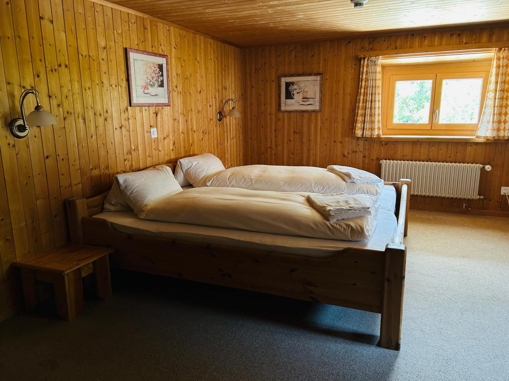 Gasthaus Roessli Versam Eksteriør billede